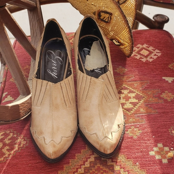 Western booties‎ - Picture 1 of 11